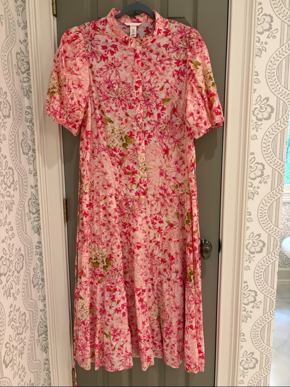H&M Pink Floral Button-Front Midi Dress